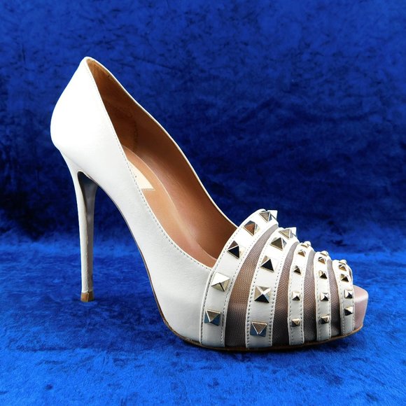 VALENTINO Rockstud Ivory Leather Heel Pumps 37 - Picture 1 of 10